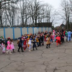 The polonaise in the schoolyard