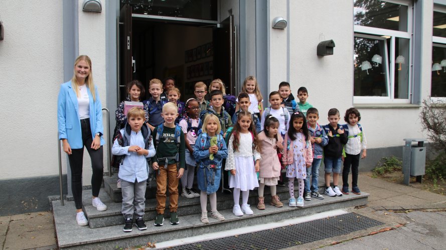1b osztály 1b osztály, osztályfőnök Overmeyer asszony