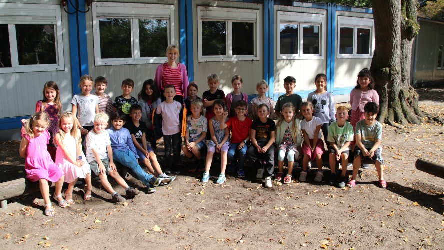 2c osztály 2c osztály, osztályfőnök Elfert asszony