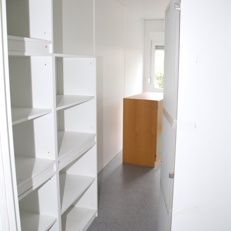 in de containers